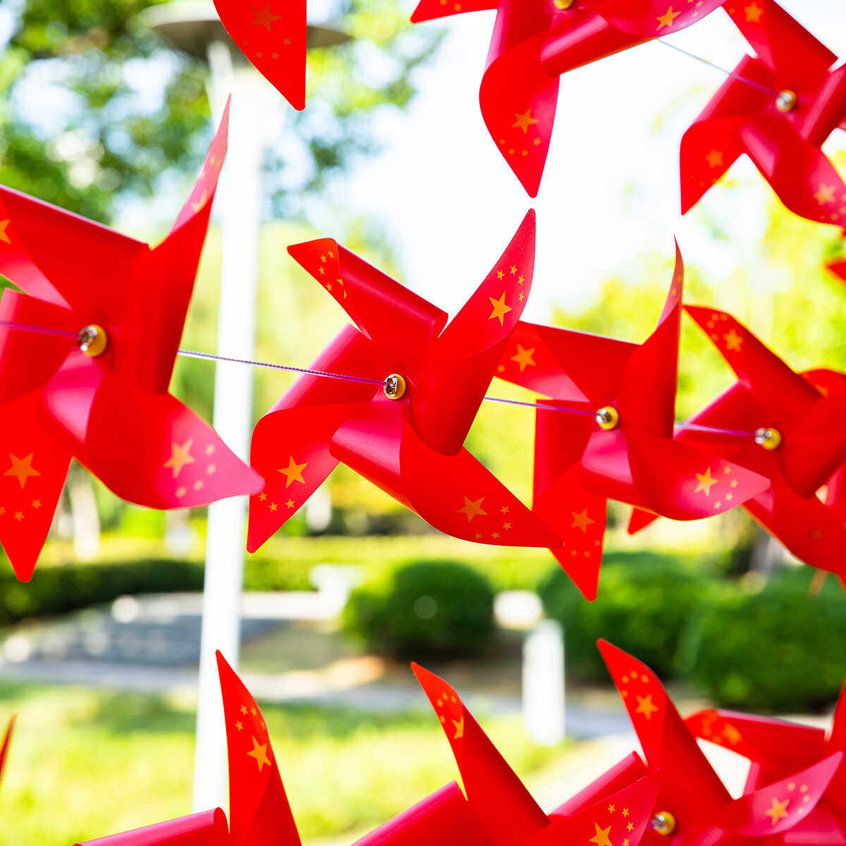 国庆节五星小红旗风车串红色装饰品户外国庆氛围商场景区庆典布置
