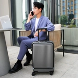 Вместительный и большой чемодан, 20 дюймов