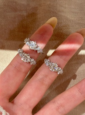 小红书柏林情书S925银镀白金莫桑石时尚轻奢婚礼婚戒气质纯银戒指