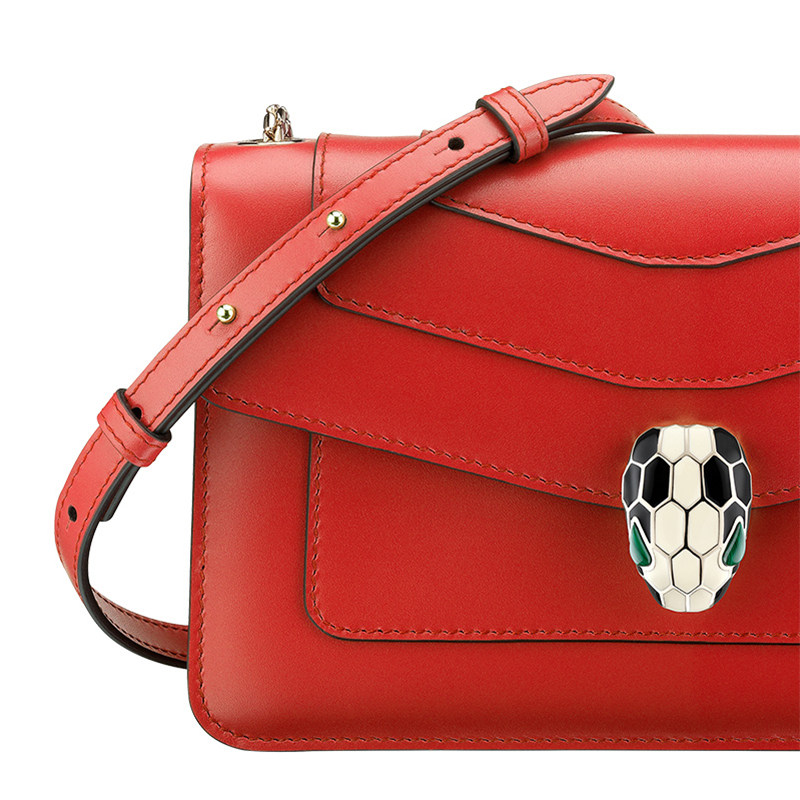 bvlgari女士胭脂碧玉色蛇头斜挎包 丰尚海外女士包袋