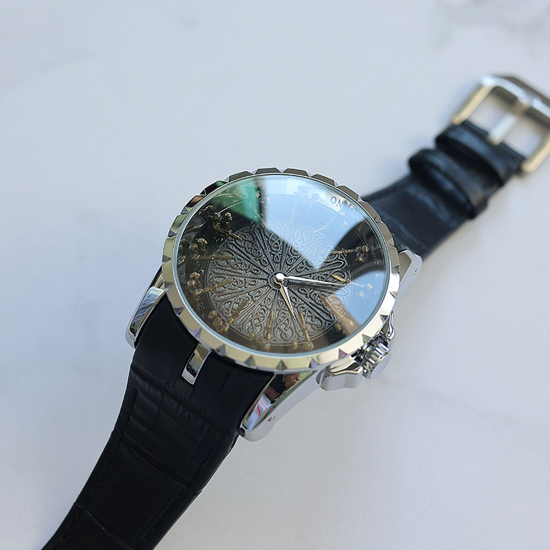 珐琅十二圆桌骑士大表盘男潮石英表 法洛蒂国产腕表