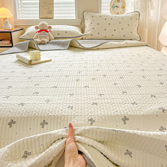 New small fresh quilted bed cover tatami non-slip thickened cute bed sheet three-piece set four-season universal kang cover