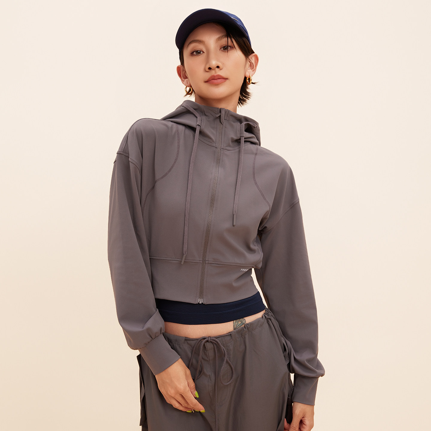 annerun连帽运动外套女春秋薄款修身显瘦夹克上衣短款户外健身服,淘宝优惠券,粉丝福利购,淘宝优惠卷