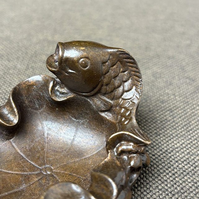 Antique literary play pure copper lotus leaf fish pen wash ashtray desktop ornaments dragon pen holder incense tray study pen wash basin