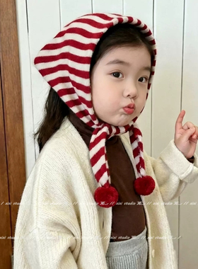 红色条纹针织毛球三角巾披肩女童