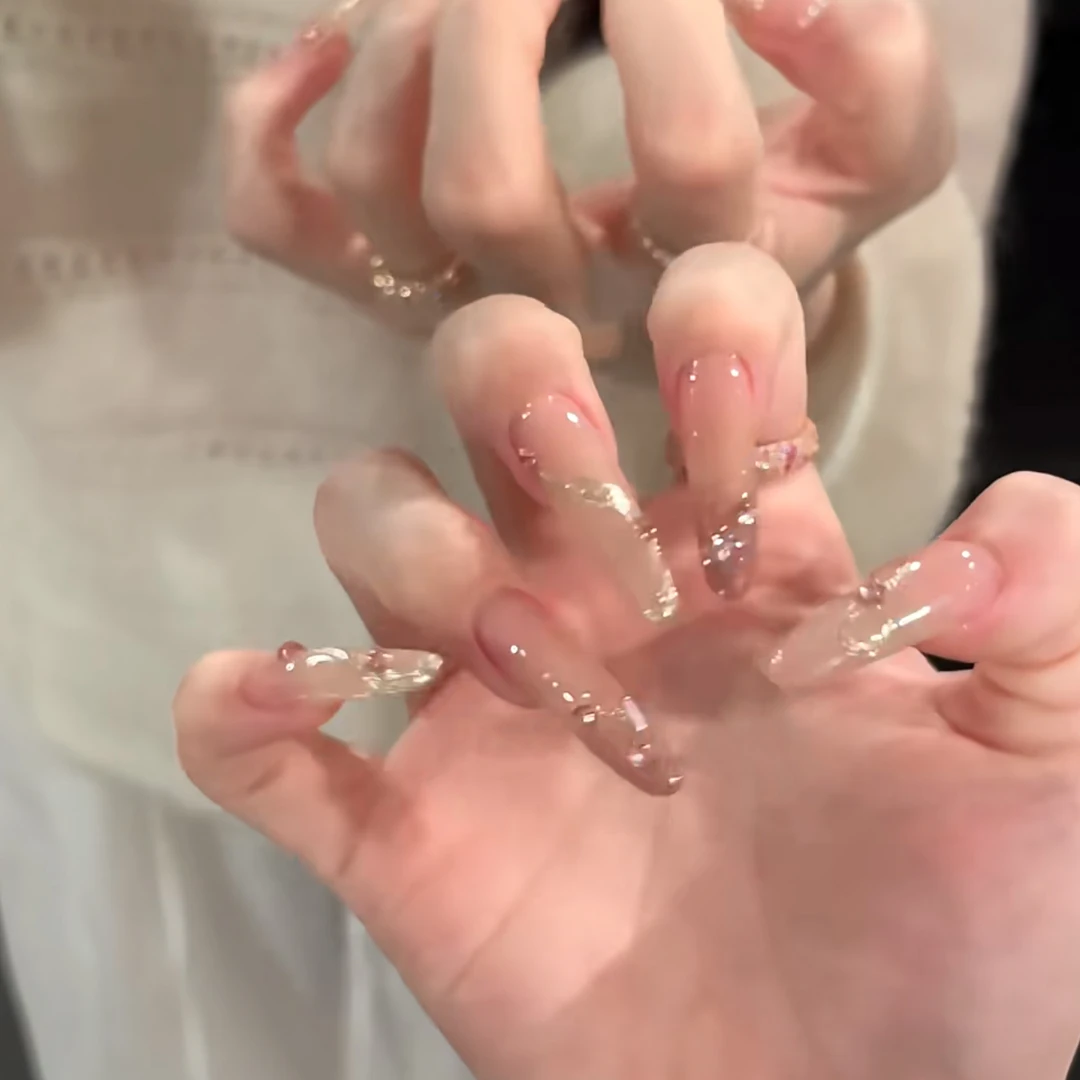 Maxfine纯手工穿戴甲高级感纯欲显白温柔猫眼爆闪法式穿戴甲,淘宝优惠券,粉丝福利购,淘宝优惠卷