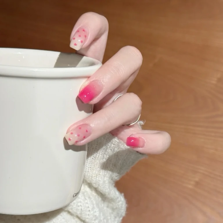 Maxfine纯手工穿戴甲2025新款高级感假指甲贴片短款猫眼高质量,淘宝优惠券,粉丝福利购,淘宝优惠卷