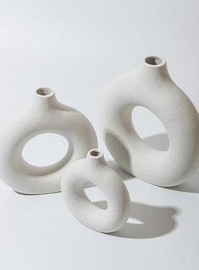 ins摆件创意陶瓷工艺品陶瓷花瓶客厅圆圈花插跨境爆款花瓶陶瓷定