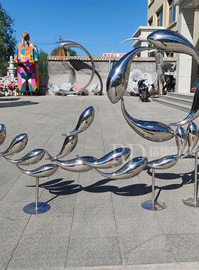 彷真小鱼抽象鱼雕塑售楼部水池装饰不锈钢切片鱼群海洋海豚摆件