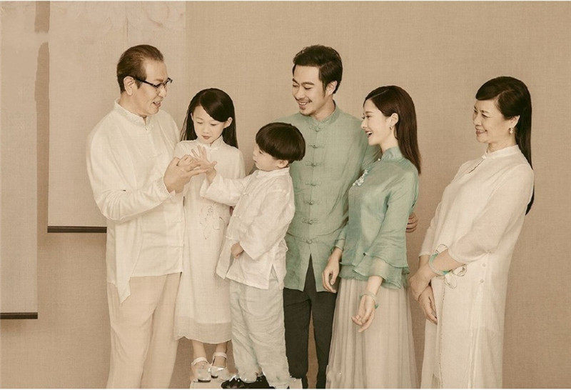 全家福摄影服装一家六口亲子装影楼 雀可爱民族服装/舞台装