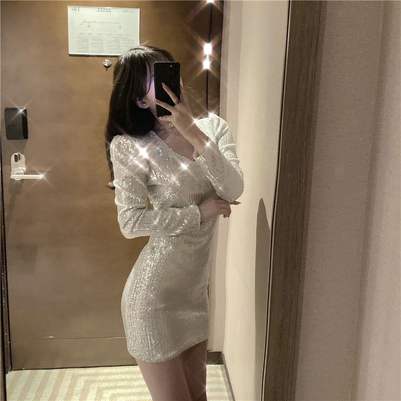 春季新款修身亮片黑色v领潮连衣裙 森丽顿蕾丝衫/雪纺衫