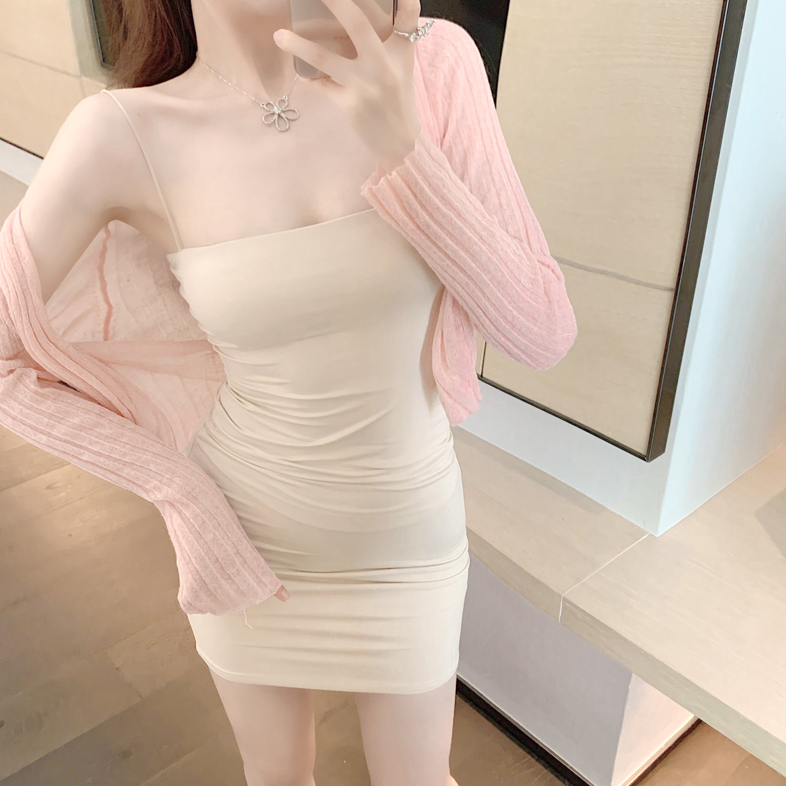 夏季新款修身性感包臀搭配吃吊带裙 森丽顿短外套