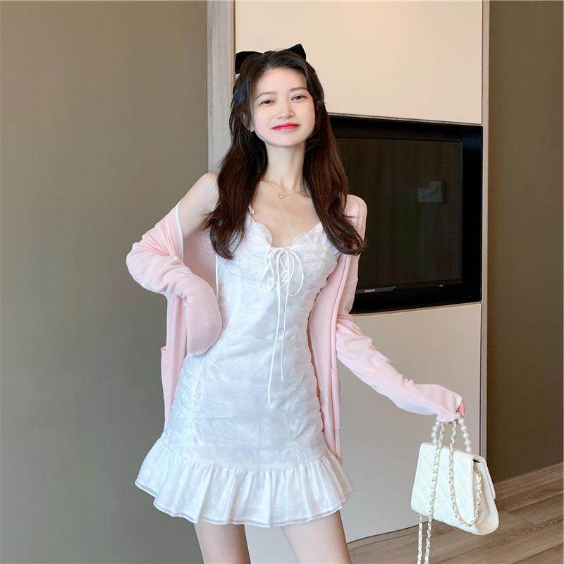 日系复古收腰显瘦吊带女早秋连衣裙 森丽顿短外套