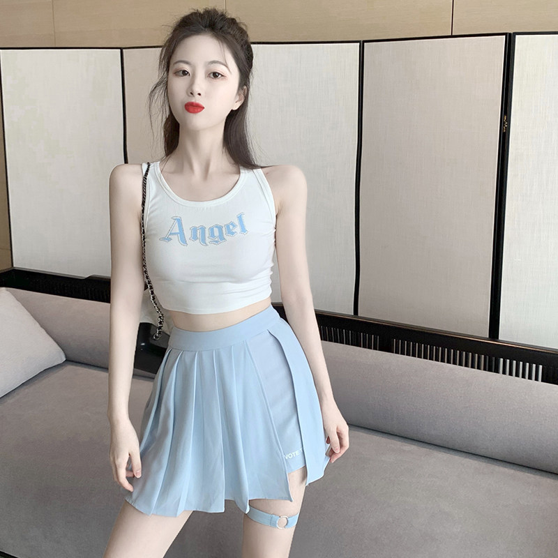 洋气减龄心机女网红ins超火+t恤 森丽顿牛仔裤