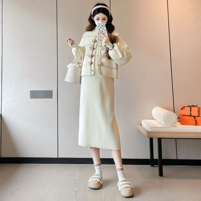 孕妇连衣裙乳白色套装秋冬2026新款高级感针织毛衣打底裙两件套女,淘宝优惠券,粉丝福利购,淘宝优惠卷