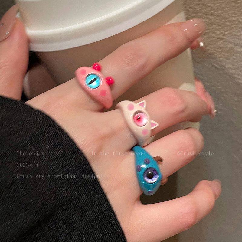 大眼萌妹卡通怪兽开口戒指女2023年新款食指戒可爱设计闺蜜指环