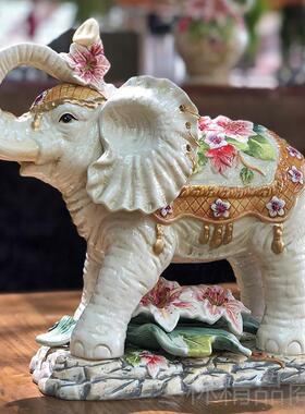 正品大象件风创意陶瓷小象摆客厅电视柜柜酒招财水装饰品乔迁新居