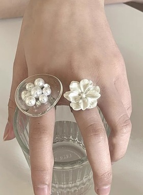 日韩开口珍珠白色立体花朵戒指百搭透明水钻指环ins风小众食指戒