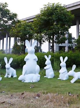 大型卡通玻璃钢兔子摆件小白兔雕塑售楼部酒店商场幼儿园装饰美陈