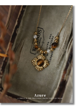 焦糖拉德美古风花朵丝绒虎眼石中串珠项链锁骨女高级感2024新款