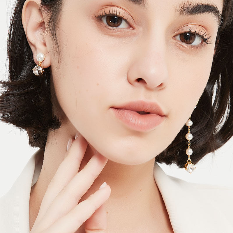 奥米迪奥不对称字母u珍珠小众耳钉 aomidior耳钉