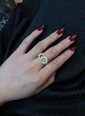 迪奥新款满钻CD猪鼻子戒指女个性