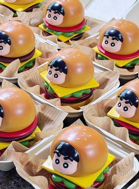 汉堡小新蜡笔小新潮玩手办生日礼物创意摆件家居装饰品大娃恶搞怪