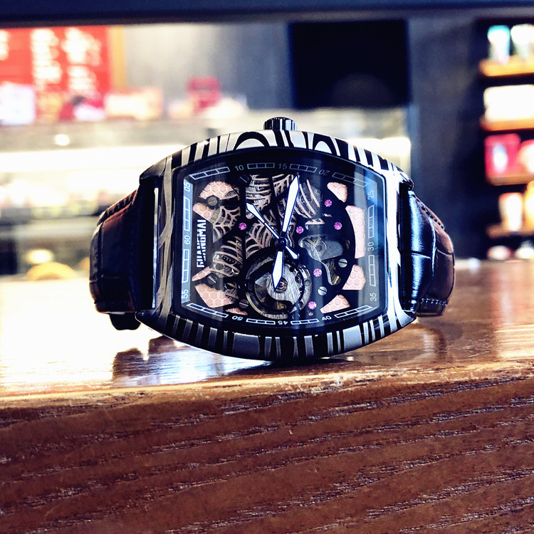 2022新款理查德蜘蛛网全镂空手腕表 光迈国产腕表