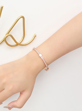 钛钢镶钻ins小众风网红精致手镯