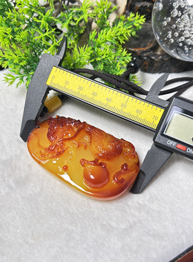 天然原矿新蜜时尚俏色龙牌素绳款吊坠时尚百搭