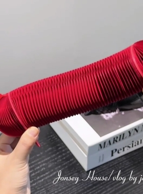 一起来玩吧QQ弹弹馬新年桌面摆件