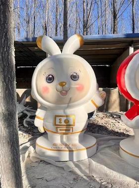 定制卡通雕塑超级小飞侠乐迪玻璃钢雕塑机器人商场动漫人物摆件商