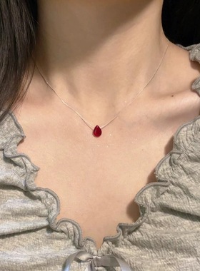 红色水滴吊坠小众锁骨链