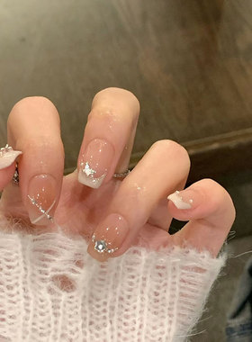 FUYU-NAIL温柔简约气质穿戴美甲