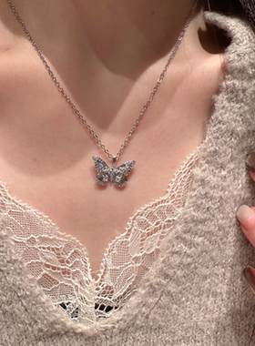 十里间蝴蝶项链锁骨链