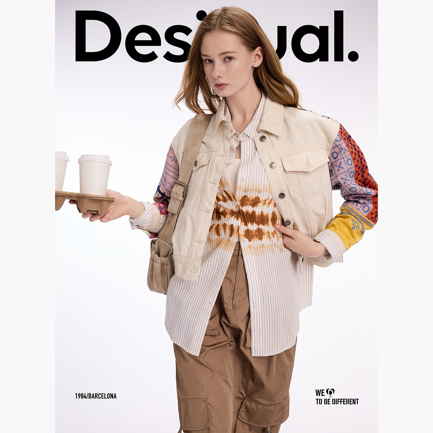 Desigual【明星同款】刺绣拼接翻领女士牛仔外套