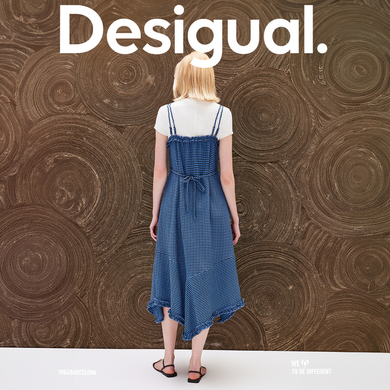 Desigual【明星同款】24春夏新款不规则下摆蝴蝶结格纹吊带连衣裙