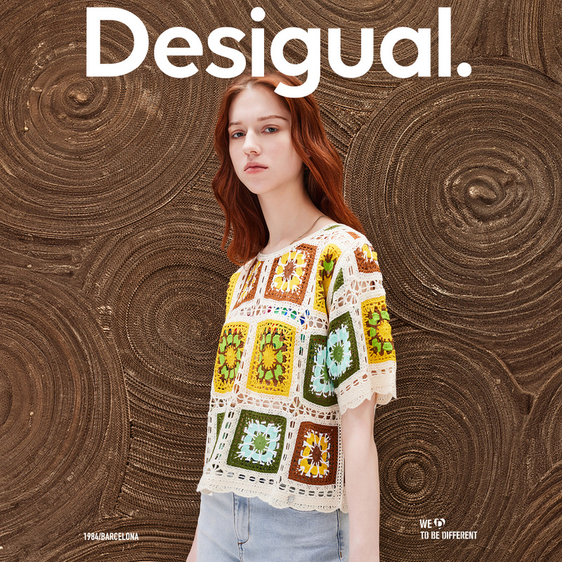 Desigual24春夏新款宽松彩色镂空波西米亚风圆领短款女式针织衫-图0