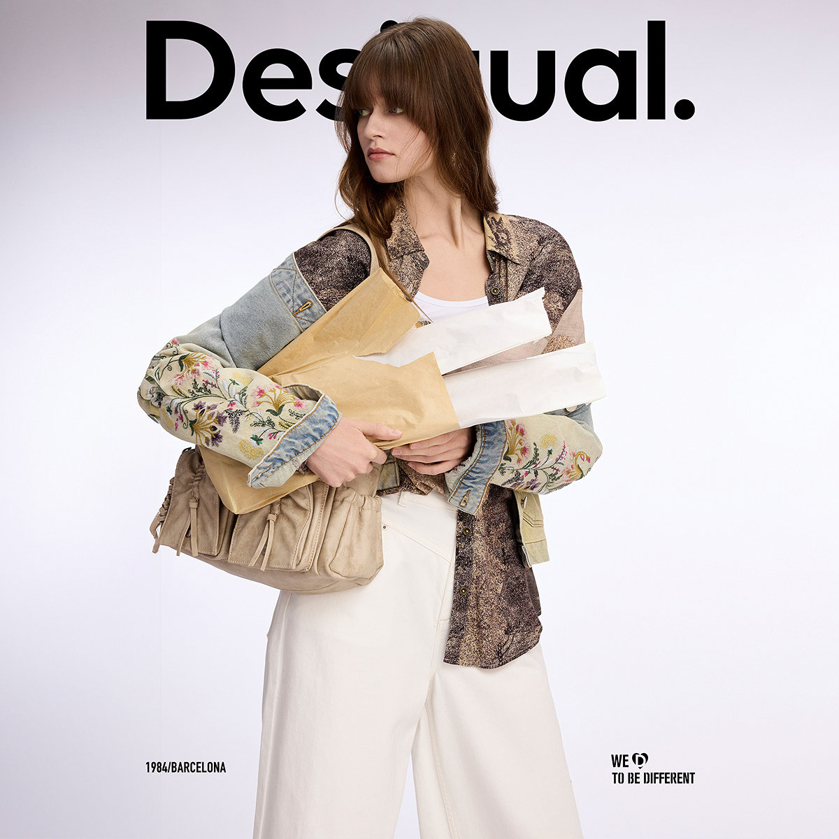 Desigual廓形渐变水洗重工花卉刺绣牛仔双贴袋女士外套