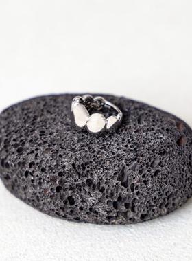 说话公园鱼鳞片锆石拱形镜面戒指