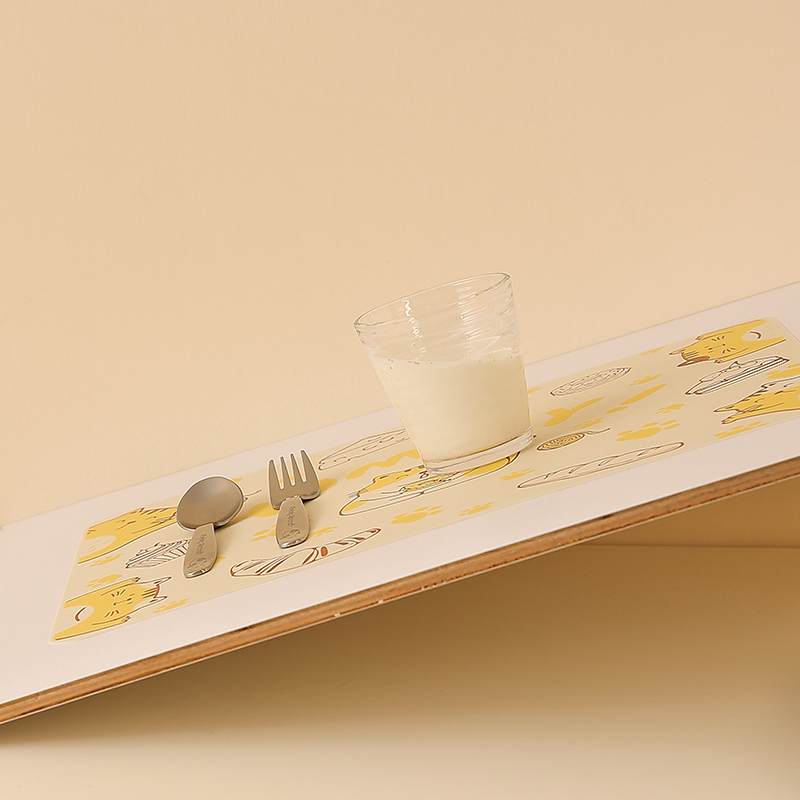 宝宝硅胶餐垫小学生专用午餐垫防水防油易清洗防滑餐桌垫防霉抗菌 - 图1