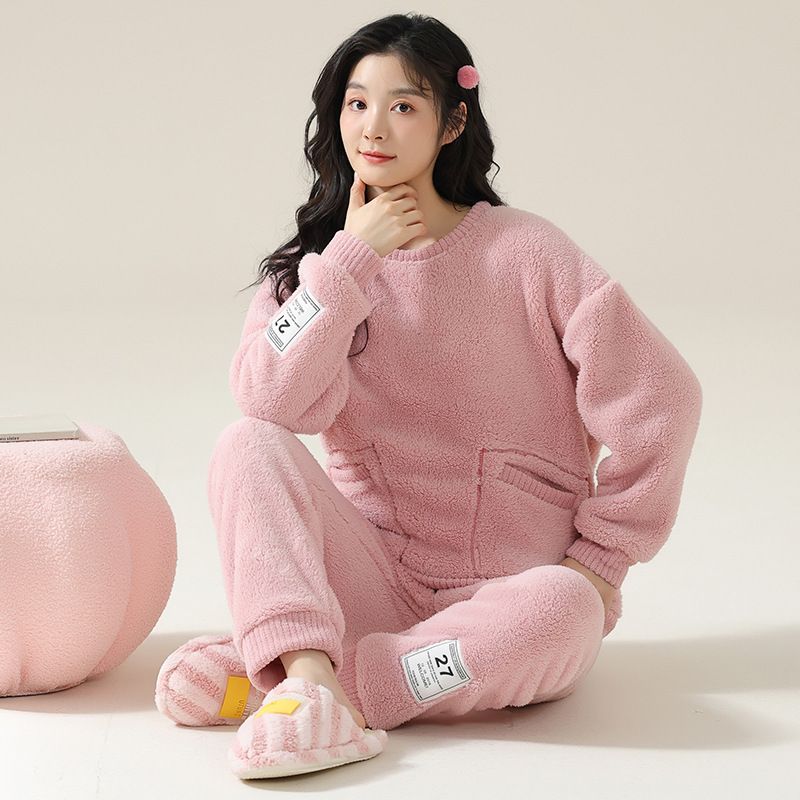 法兰绒睡衣女秋冬季加厚加绒家居服女士保暖休闲简约宽松套装 - 图2