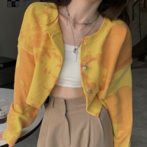 Xiaoxi Lord Department 2024 Autumn Winter New Round Collar Loose Long Sleeve Short zdyeing yellow knit jacket Female dress