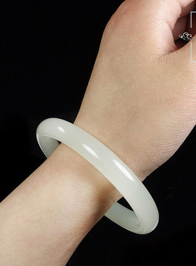 晴水手工雕刻无结构和田玉原石