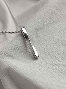 项链男潮钛钢饰品吊坠轻奢小众