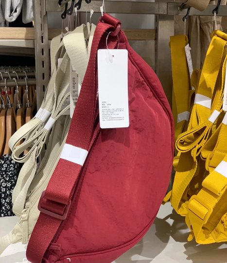 包邮～日单99+挎包饺子包腋下包单肩包轻便可调节男女月牙包包潮