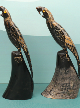 中式手工牛角雕刻动物摆件送礼