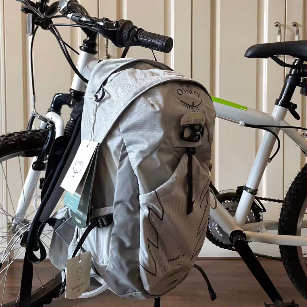 现货小鹰Osprey Tempest暴风户外背包登山包女户外徒步轻量包20L,淘宝优惠券,粉丝福利购,淘宝优惠卷