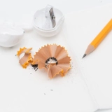 Гексагональный HB Детский маленький и маленький колледж детского малого и маленького колледжа в Шидене, Германия, рисунок в офисе, написание 2B Тест на рисунок 2H Письменная карандаш Желтая ручка Польку