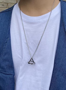 项链男潮搭配衣服嘻哈挂饰吊坠夏季轻奢小众爆款钛钢个性配饰挂坠